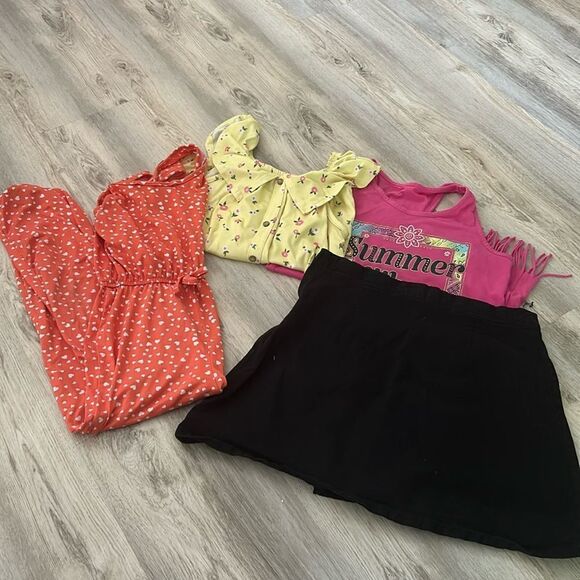 Big girls summer bundle 2 shirts ! Romper / skort size 12-14 preloved ❤️ - Picture 1 of 16